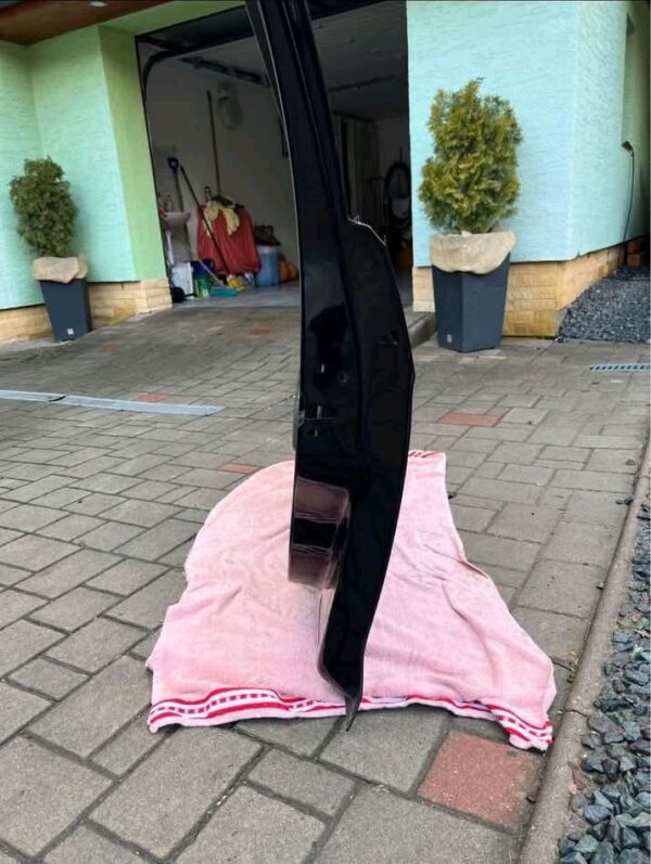 VW Golf 7 Front Door - Image 5