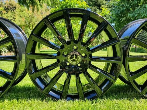 Mercedes C-Class W205 AMG OEM Wheels - Image 9