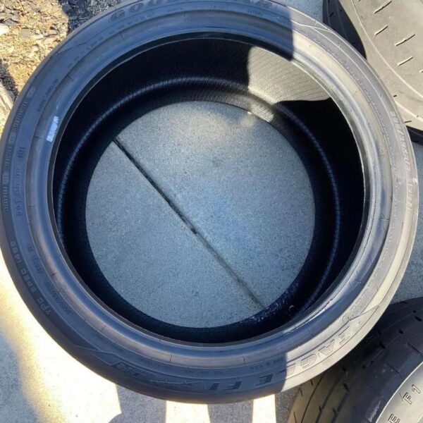 Eagle F1 Supercar 3R Tires - Image 3