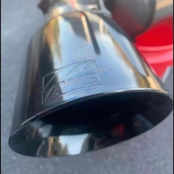 AWE Touring Edition for 6th gen Camaro Ss dual tips - Image 3