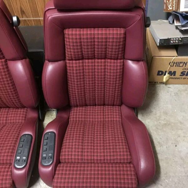 Red AMG Recaro Classic C Seats – Mint Condition, Fits W126, W124 & More - Image 6
