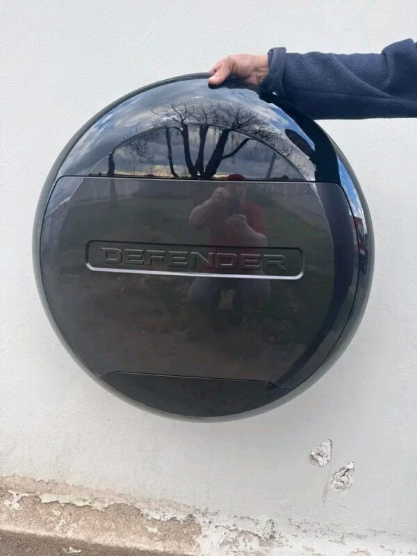 Land Rover Defender spare tire cover, Defender wheel cover, off-road tire protection, custom spare tire cover, rugged tire covers